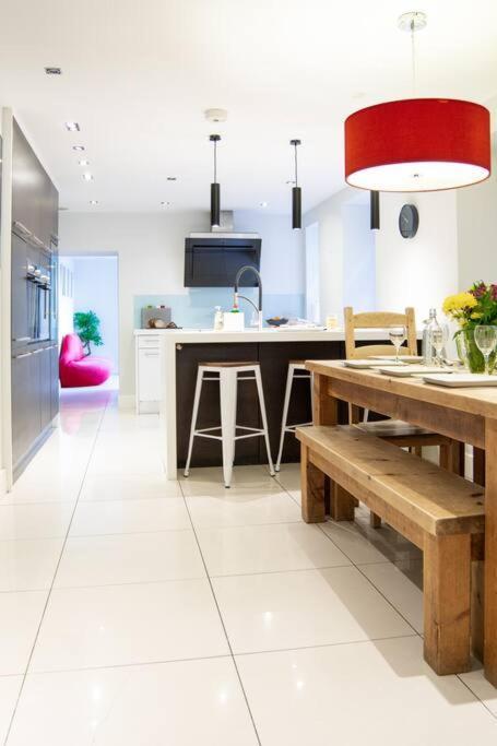 Edge14- Spacious, Stylish And Near The Beach! Newquay  Luaran gambar